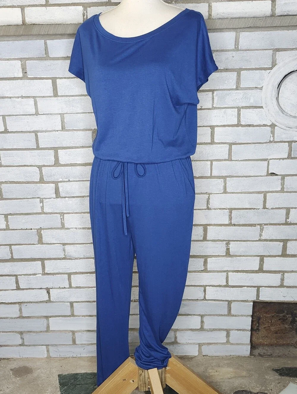 • NWT Pretty Garden Women's Short Sleeve Jogger Jumpsuit Size Small Blue Pockets
